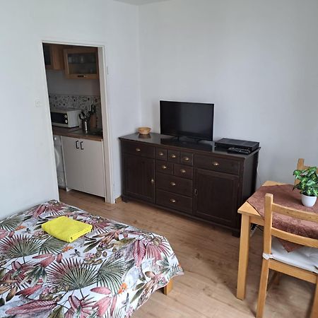 Kwatera Na Wspolnej Warsaw Luaran gambar
